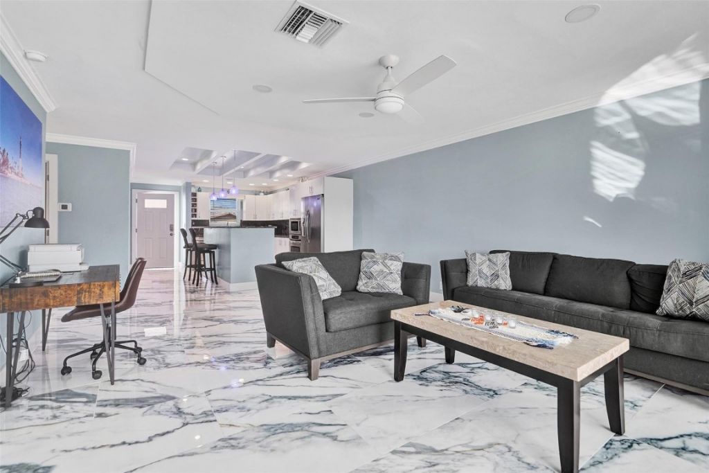 2330 NE 36th Street, Unit 9, Lighthouse Point, FL 33064 Photo