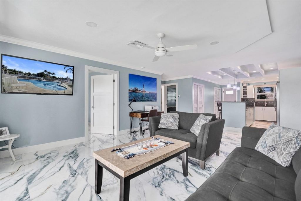 2330 NE 36th Street, Unit 9, Lighthouse Point, FL 33064 Photo