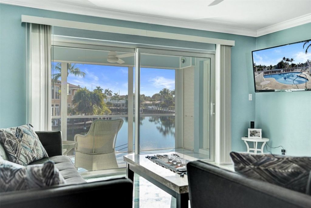 2330 NE 36th Street, Unit 9, Lighthouse Point, FL 33064 Photo