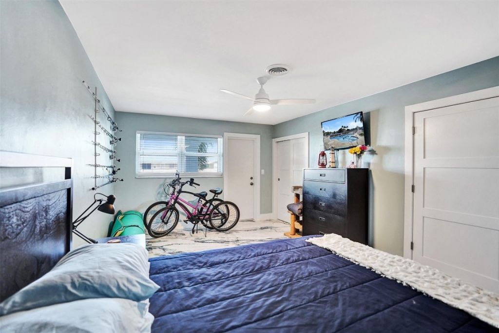 2330 NE 36th Street, Unit 9, Lighthouse Point, FL 33064 Photo