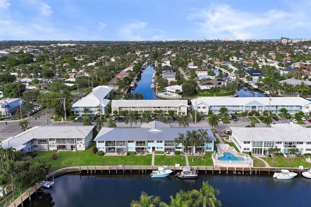 2330 NE 36th Street, Unit 9, Lighthouse Point, FL 33064 Photo