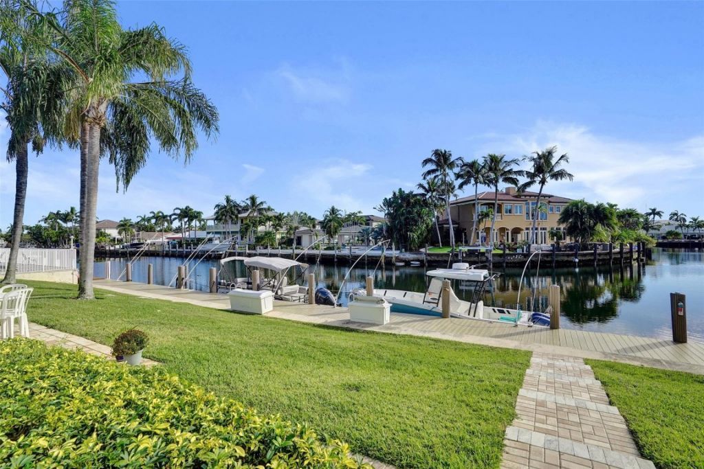 2330 NE 36th Street, Unit 9, Lighthouse Point, FL 33064 Photo