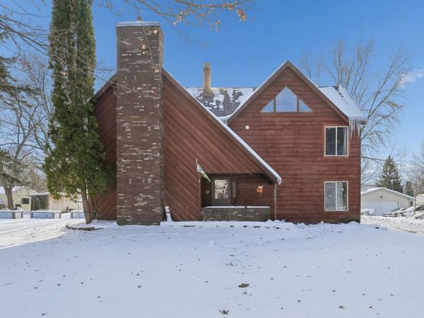 202 W Warren Street, Roberts, WI 54023