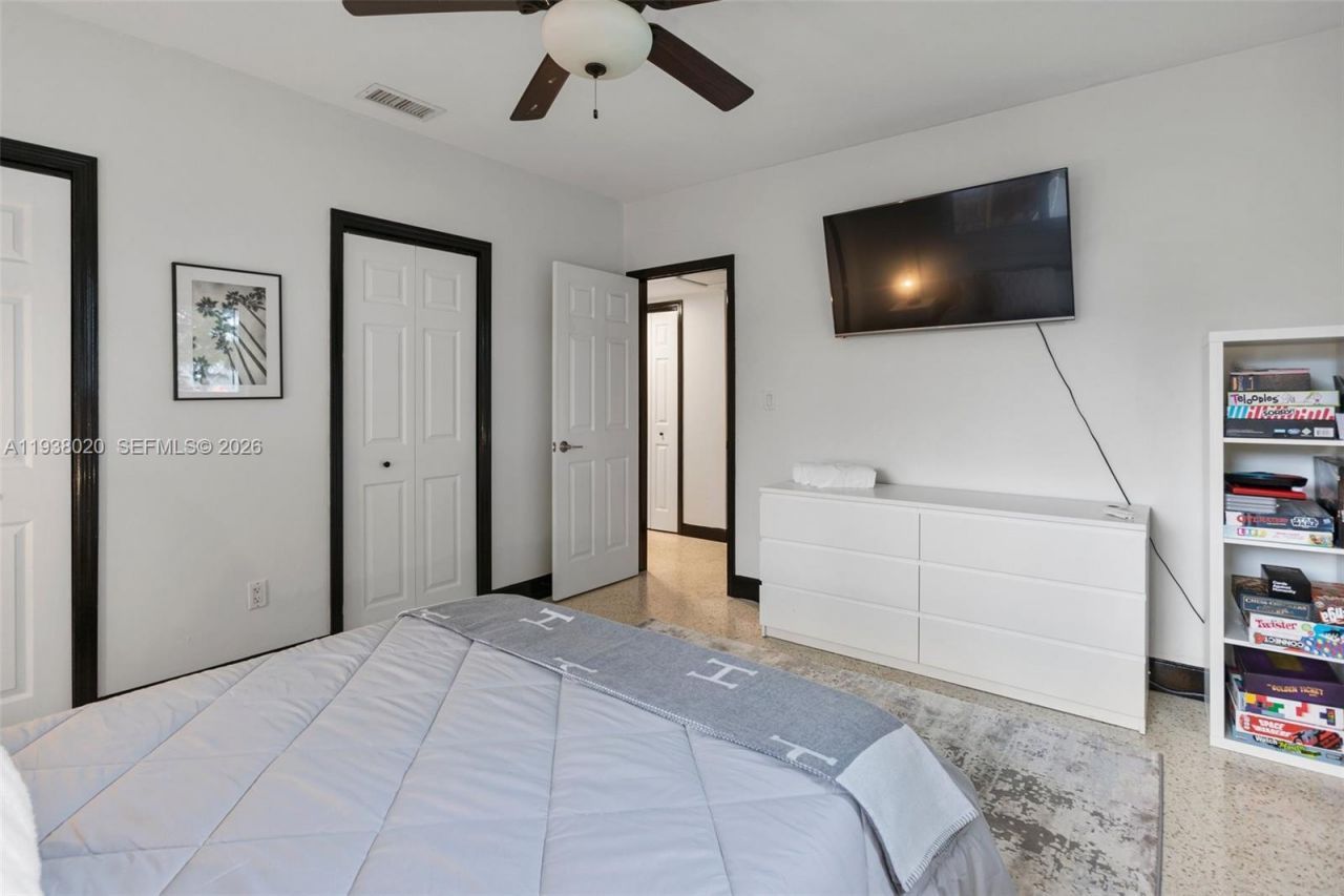 8700 N Miami Ave, El Portal, FL 33150 Photo