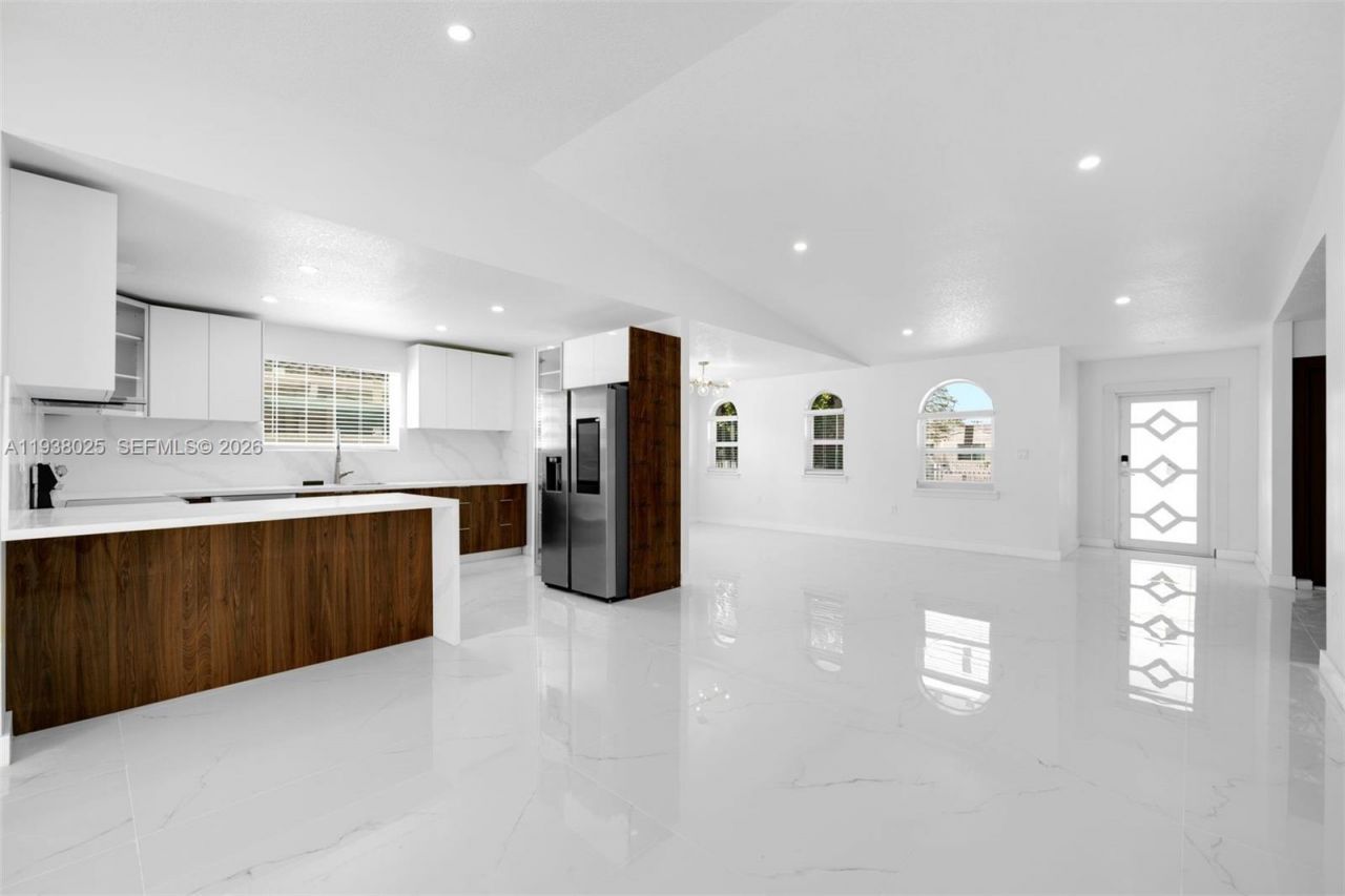 2356 SW 24th St, Miami, FL 33145 Photo