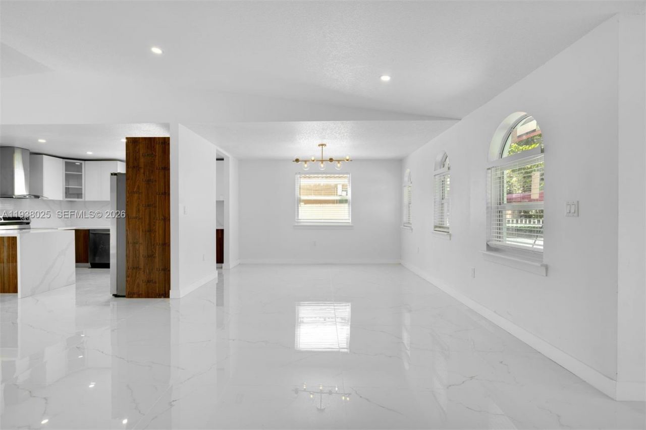 2356 SW 24th St, Miami, FL 33145 Photo