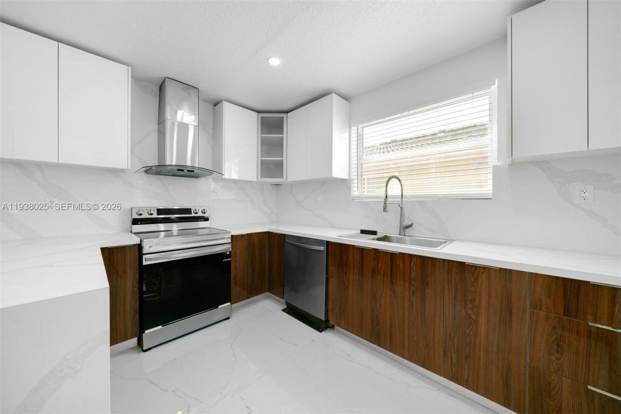 2356 SW 24th St, Miami, FL 33145 Photo