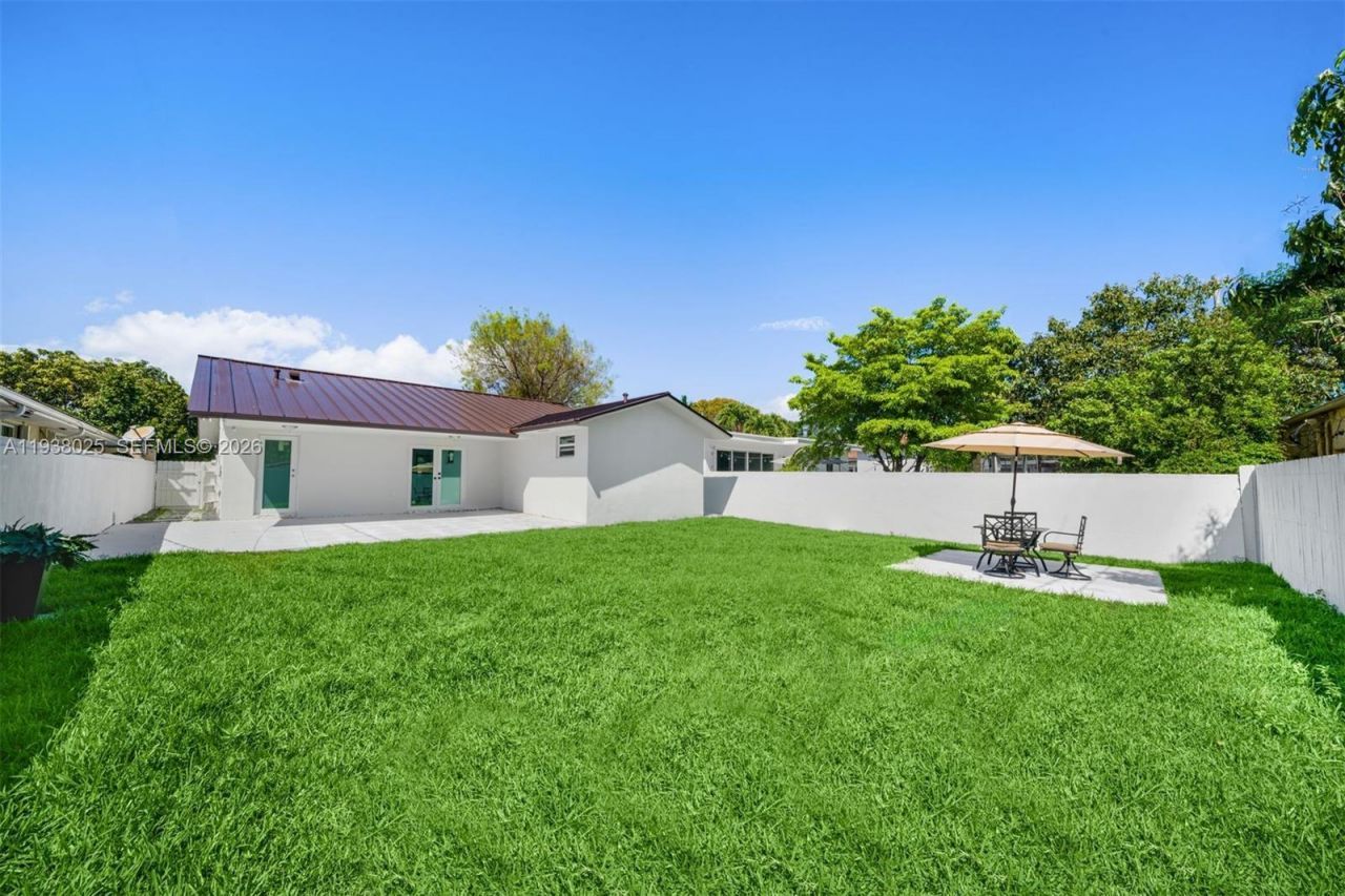 2356 SW 24th St, Miami, FL 33145 Photo