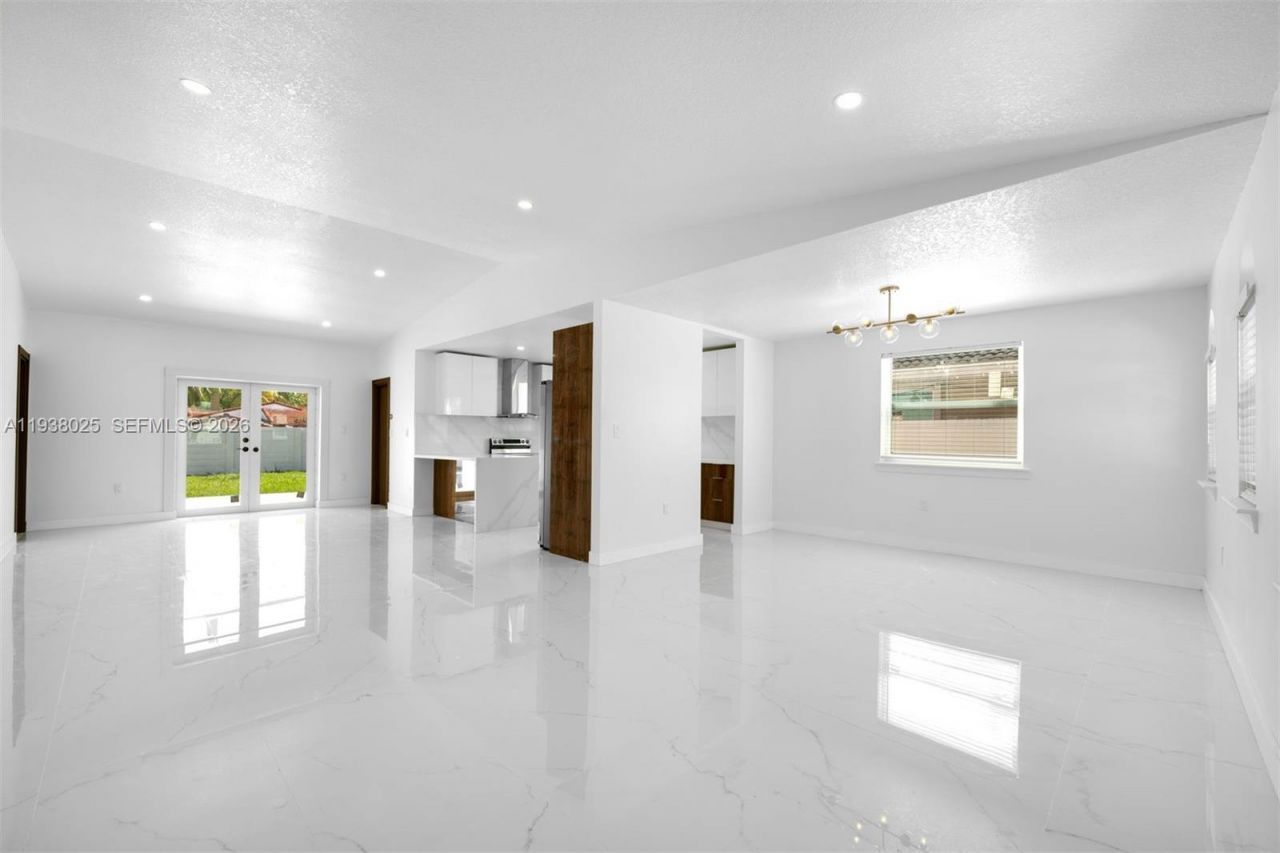 2356 SW 24th St, Miami, FL 33145 Photo