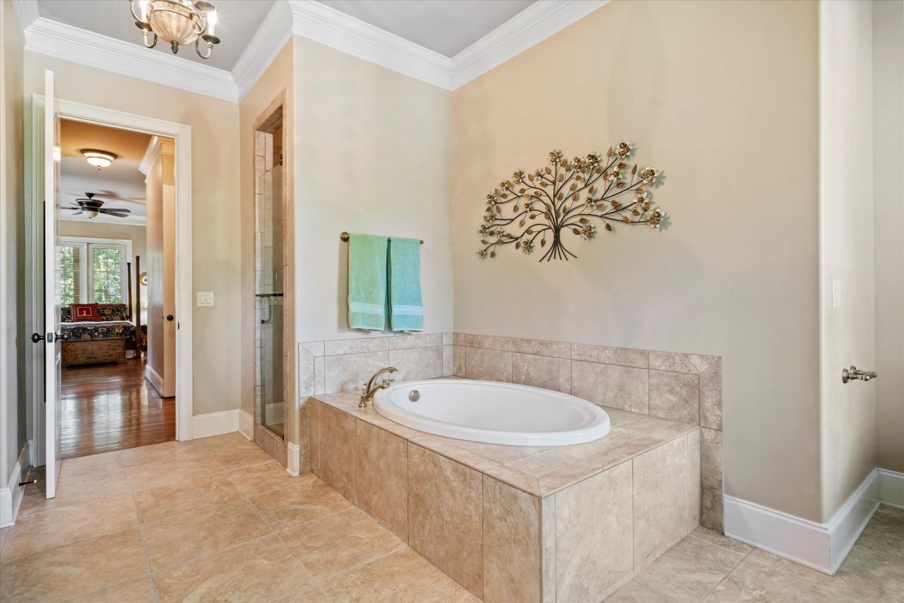 2217 Beckenham Drive Photo 30