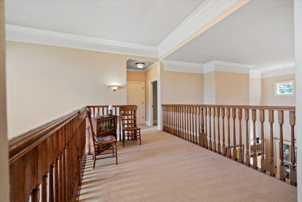 2217 Beckenham Drive Photo 35