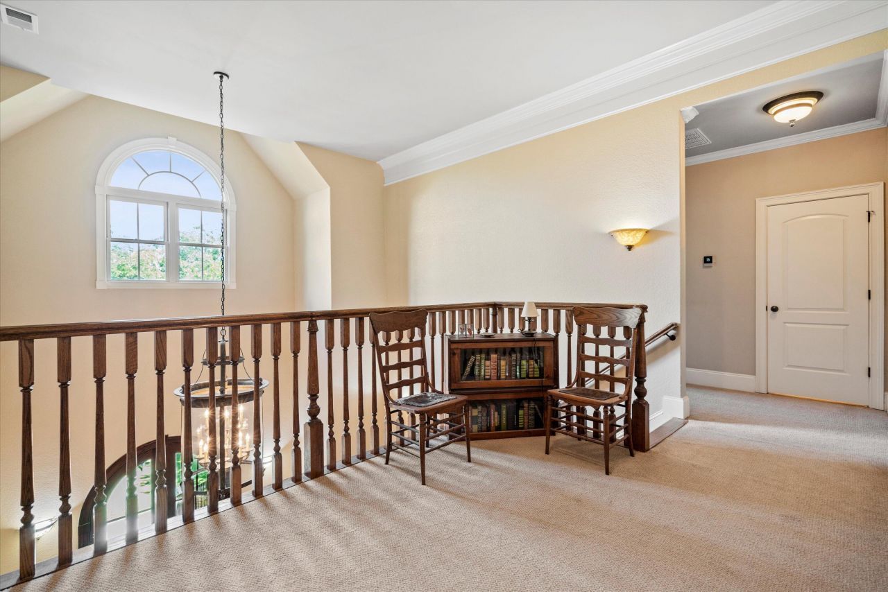 2217 Beckenham Drive Photo 42