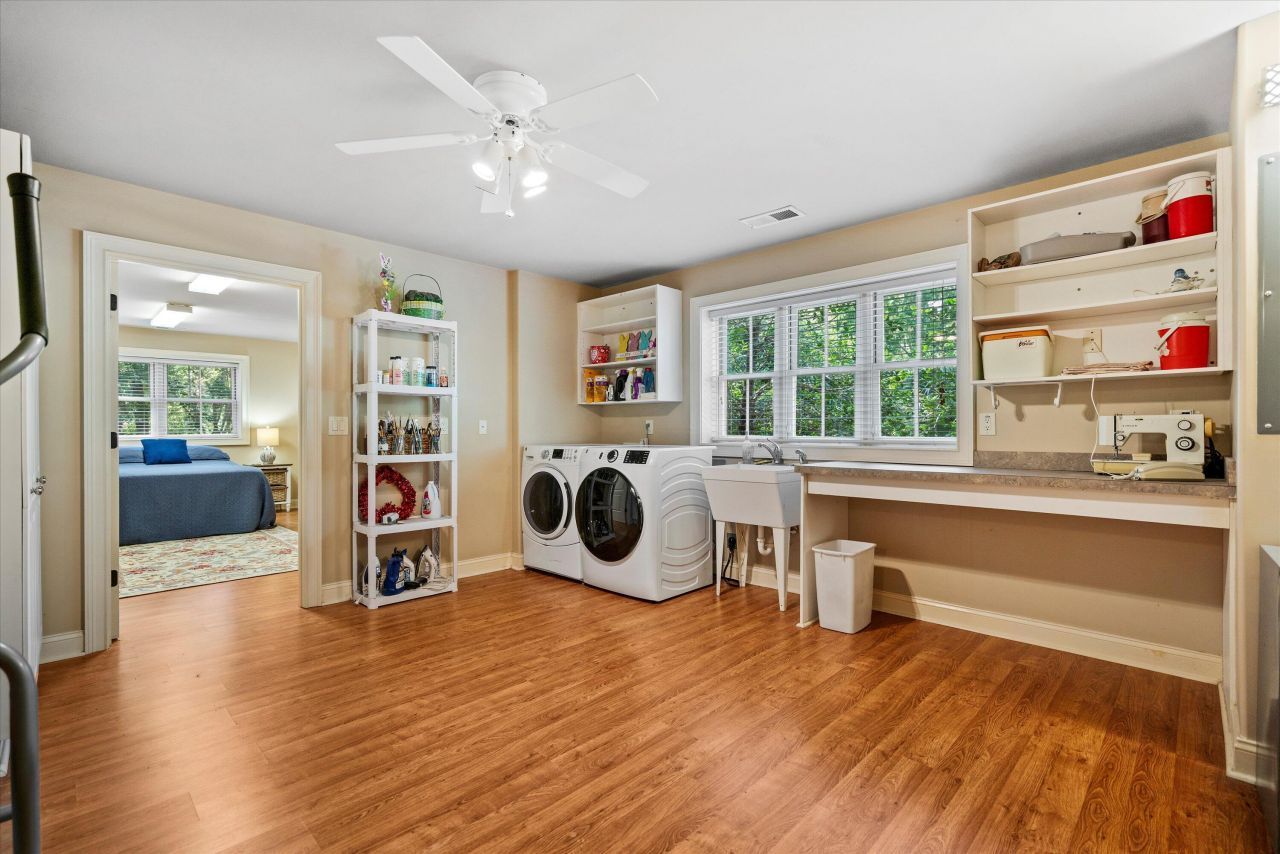 2217 Beckenham Drive Photo 54