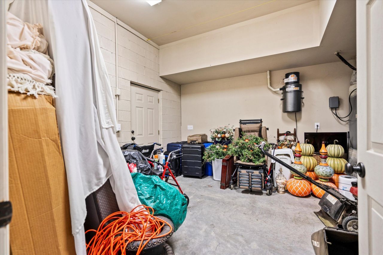 2217 Beckenham Drive Photo 70