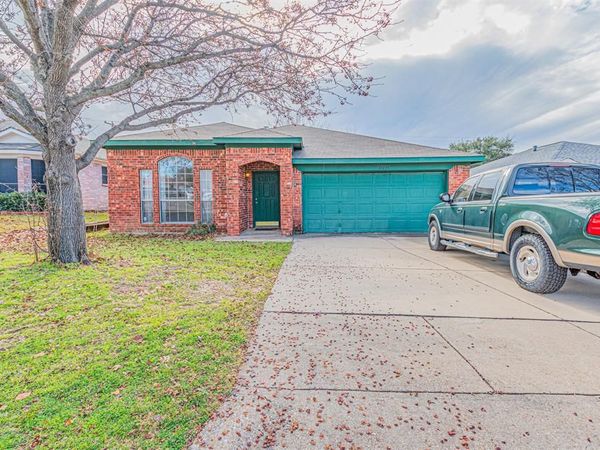 10225 Pleasant Mound Drive, Fort Worth, TX 76108