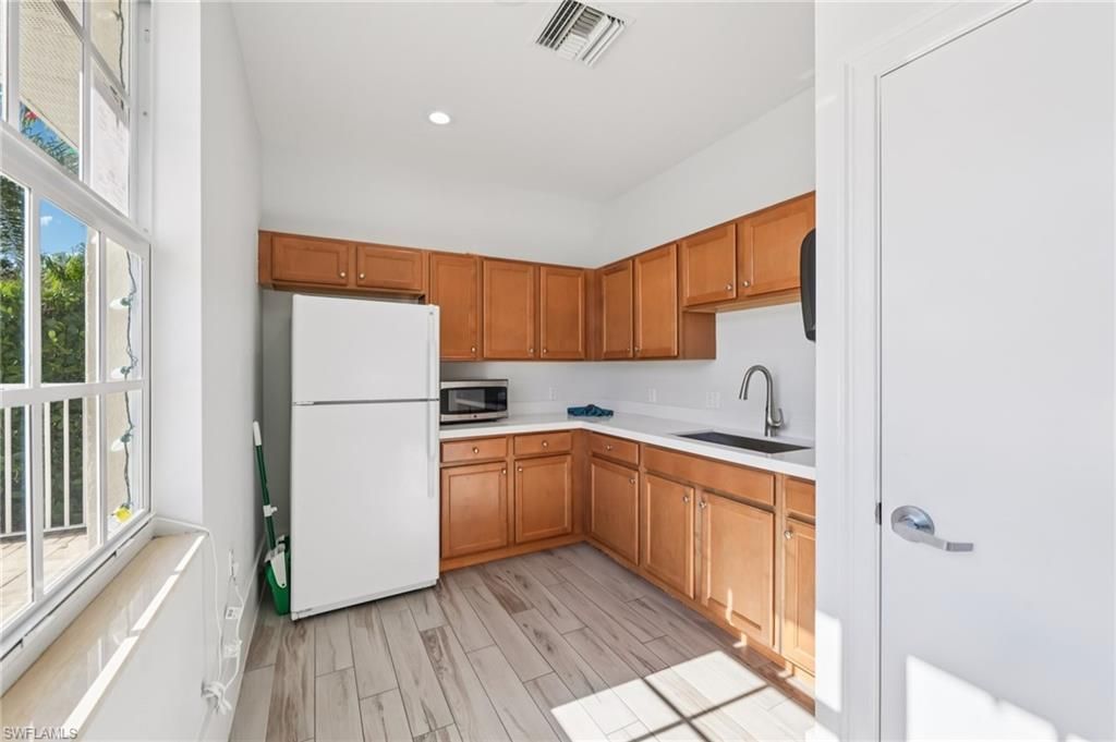 3940 Pomodoro Cir, Unit 204, Cape Coral, FL 33909 Photo