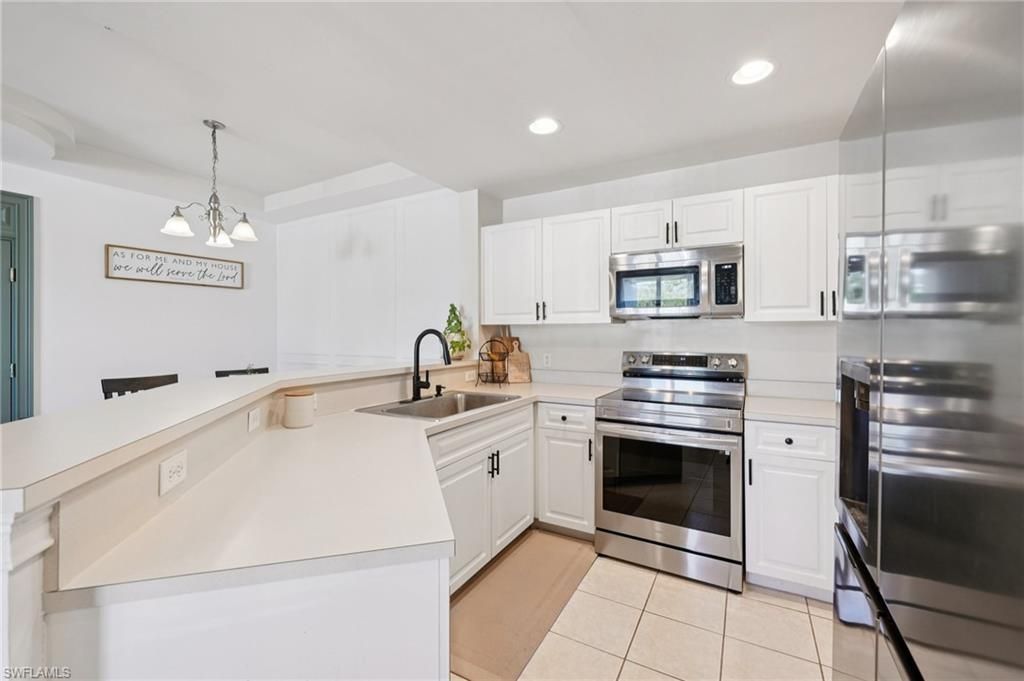 3940 Pomodoro Cir, Unit 204, Cape Coral, FL 33909 Photo