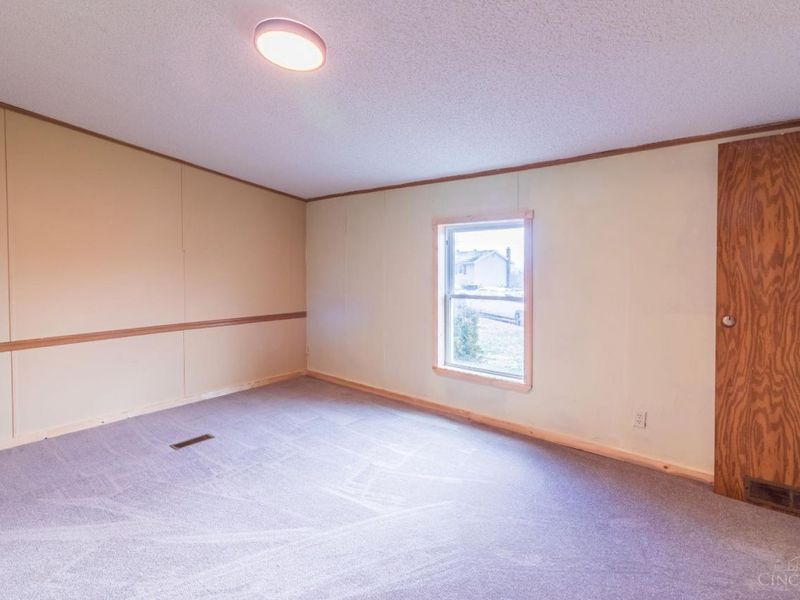 1925 Pershing Avenue, Washington Township, OH 45663 Photo 21