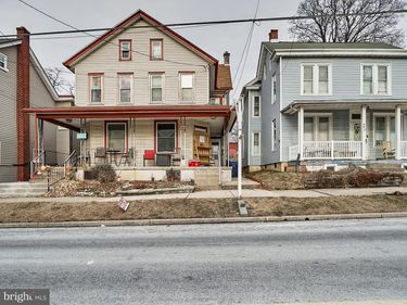 53 E MAIN STREET, NEWMANSTOWN, PA 17073