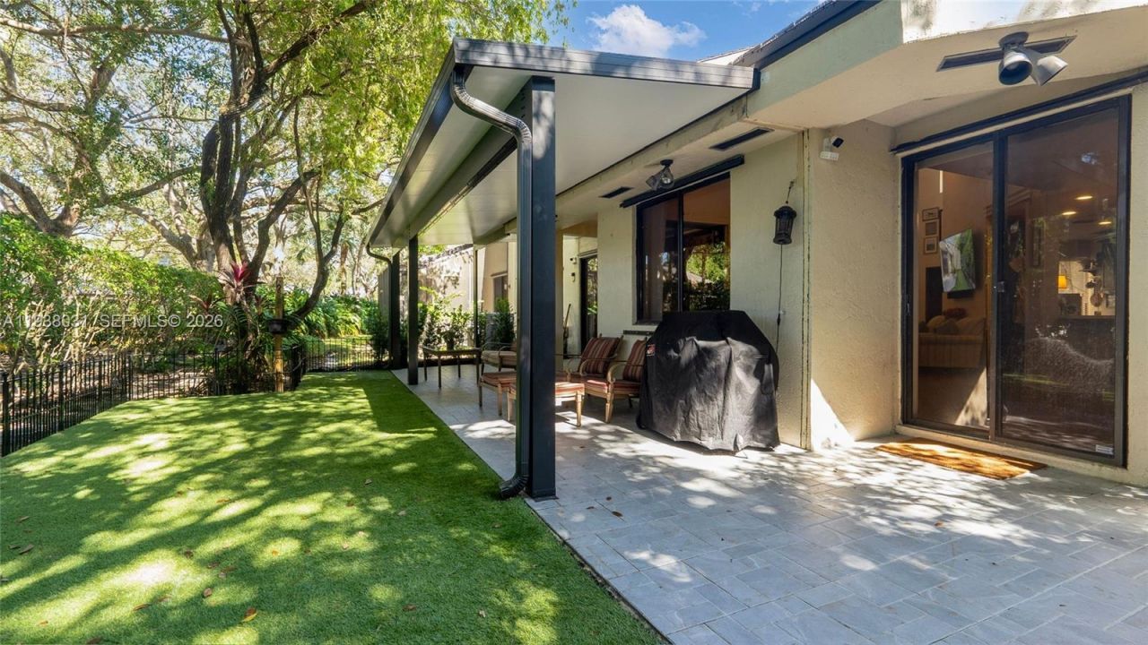 208 NW 97th Ave, Unit 2-92, Plantation, FL 33324 Photo