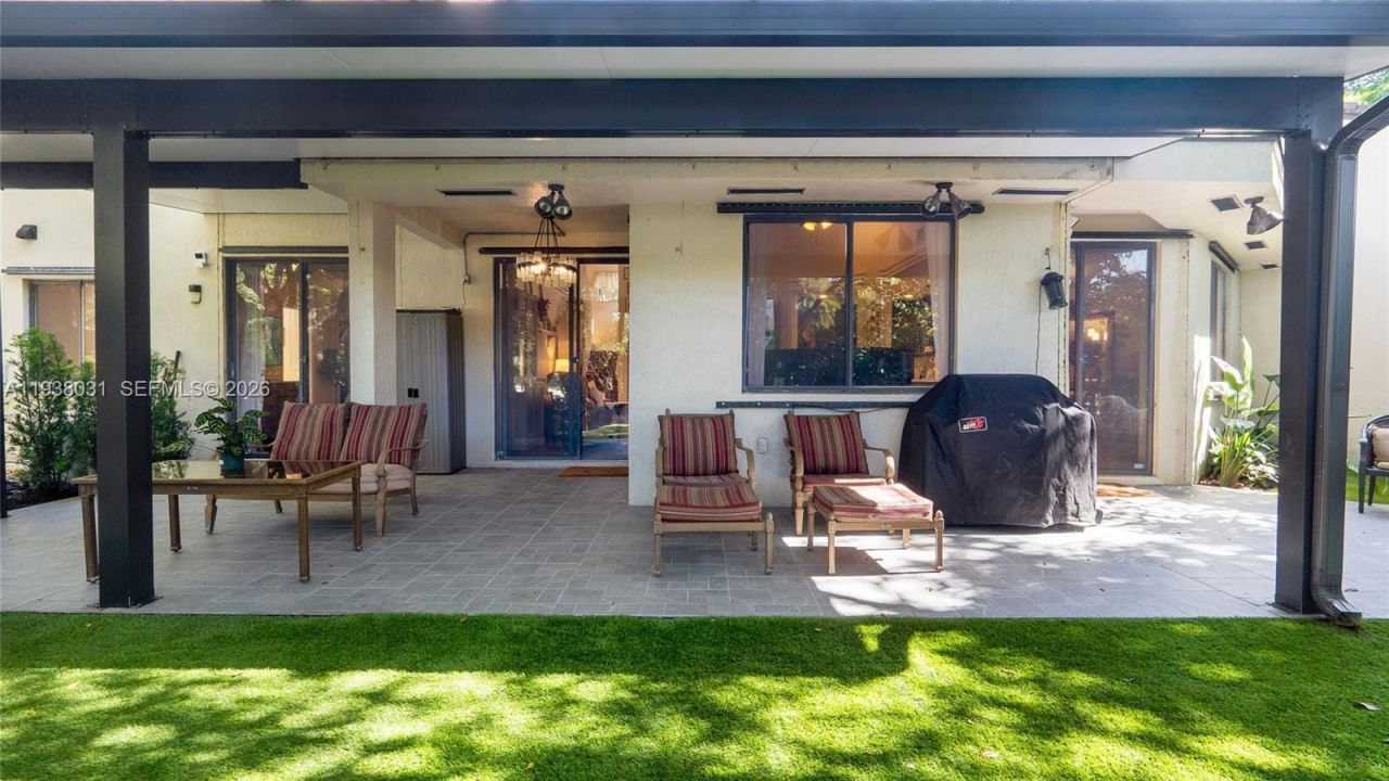 208 NW 97th Ave, Unit 2-92, Plantation, FL 33324 Photo