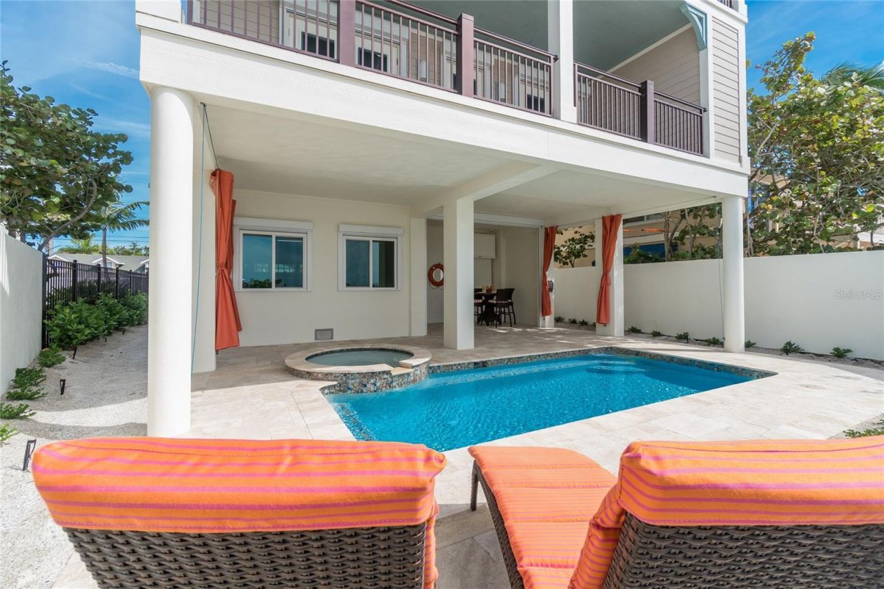 2302 Gulf Drive N, Bradenton Beach, FL 34217 Photo