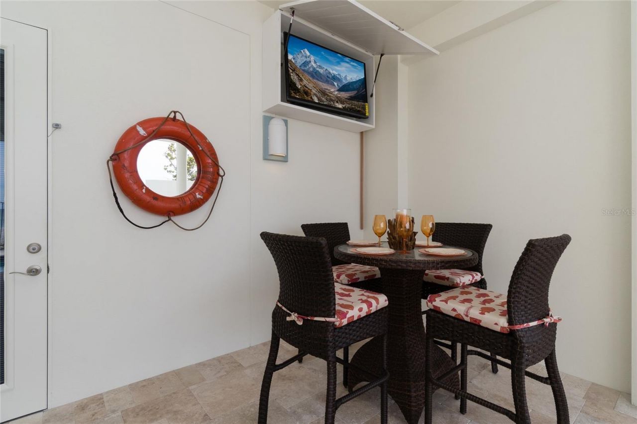 2302 Gulf Drive N, Bradenton Beach, FL 34217 Photo