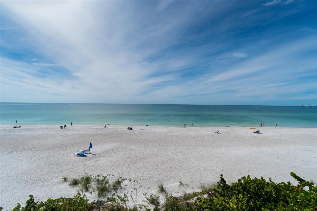 2302 Gulf Drive N, Bradenton Beach, FL 34217 Photo