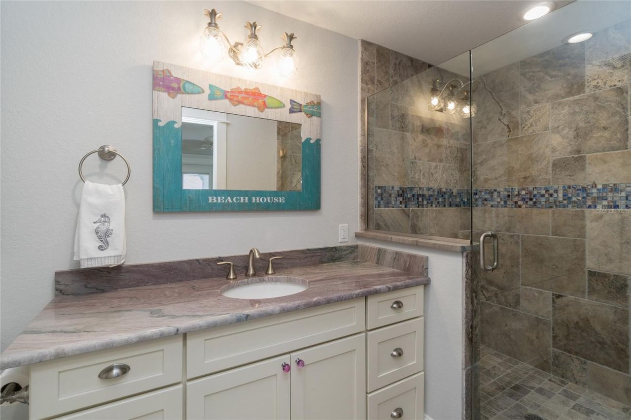 2302 Gulf Drive N, Bradenton Beach, FL 34217 Photo