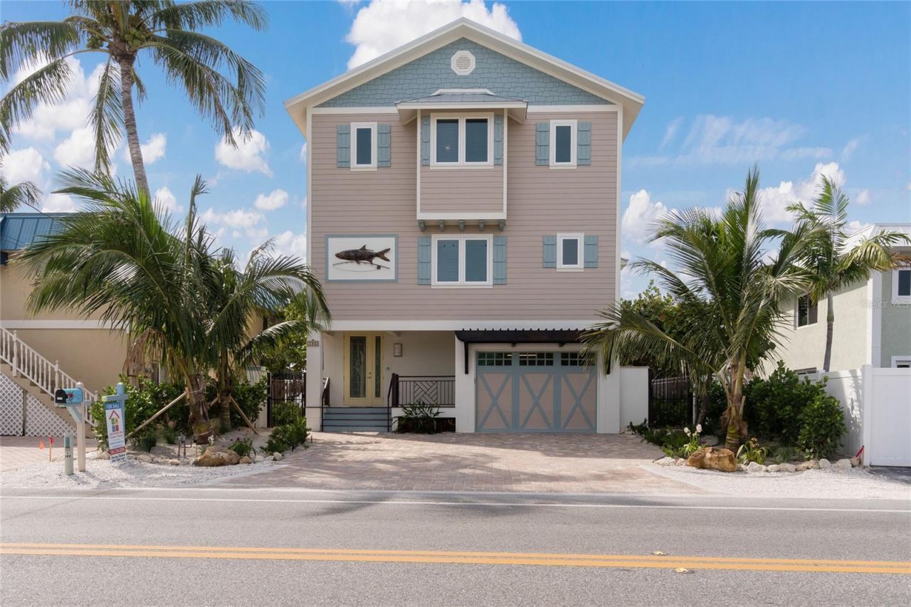 2302 Gulf Drive N, Bradenton Beach, FL 34217 Photo