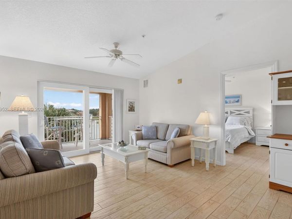 221 SW Palm Dr , Unit 306, Port St. Lucie, FL 34986