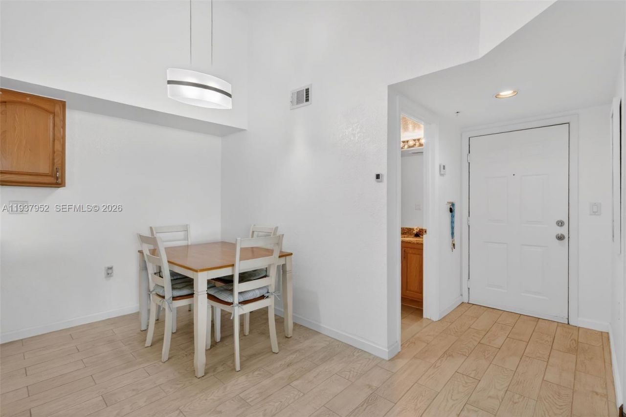 221 SW Palm Dr , Unit 306, Port Saint Lucie, FL 34986 Photo