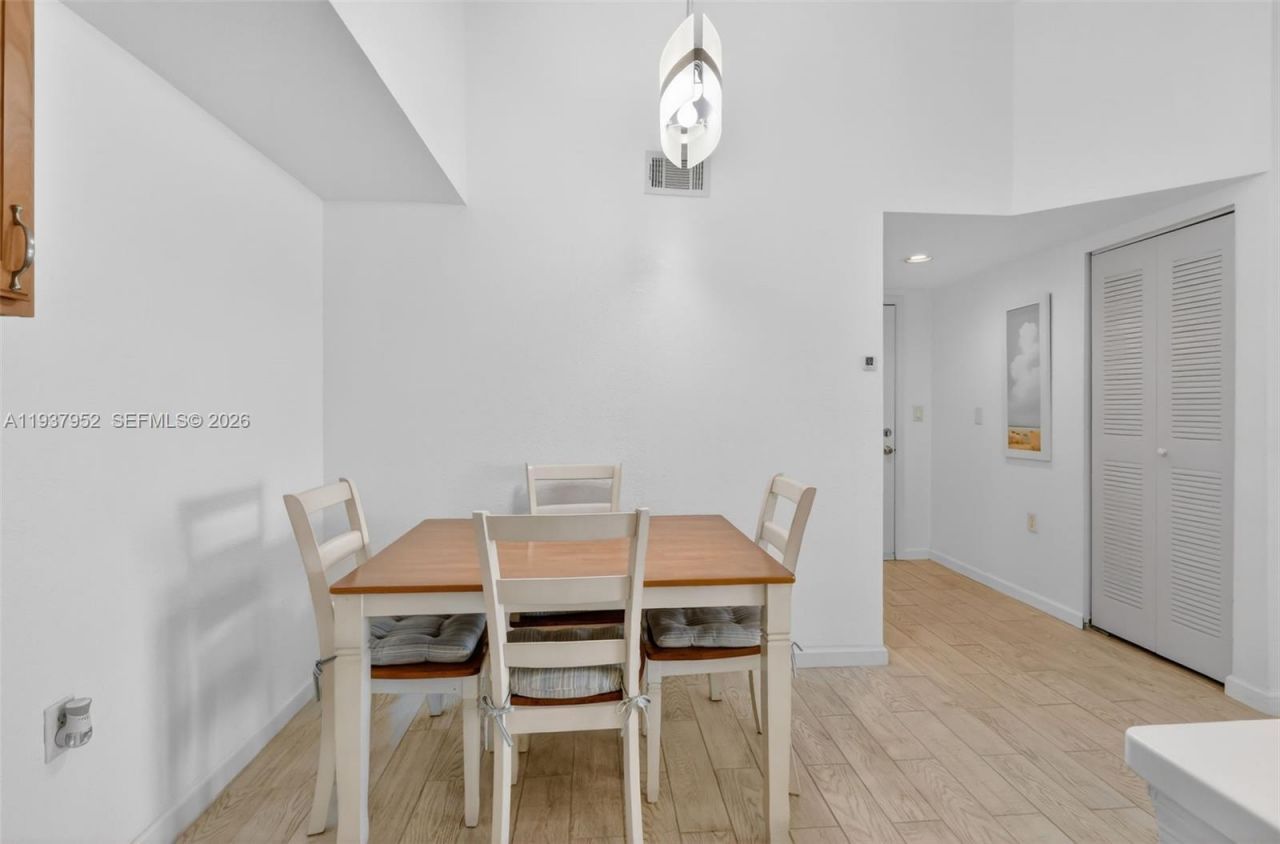 221 SW Palm Dr , Unit 306, Port Saint Lucie, FL 34986 Photo