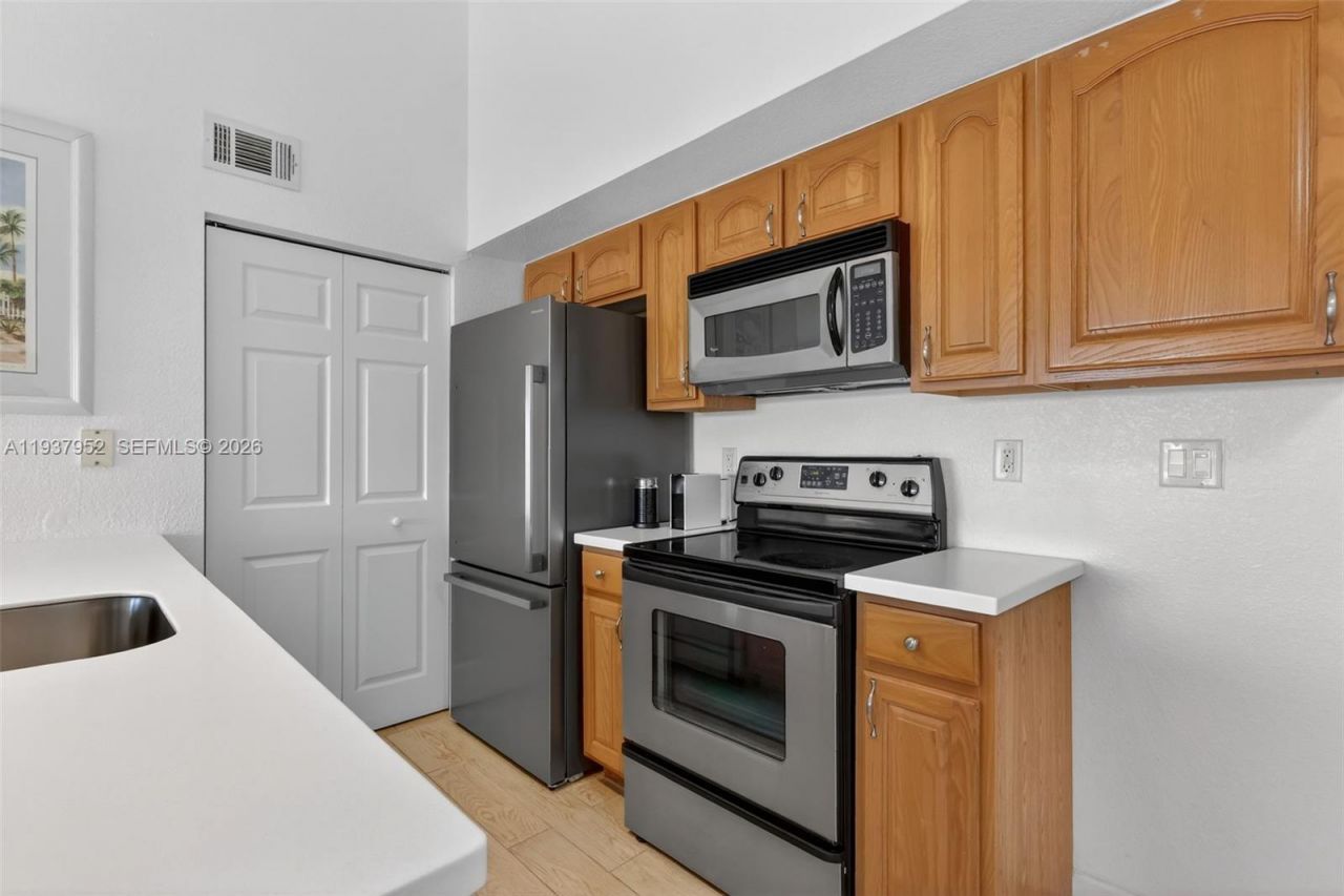 221 SW Palm Dr , Unit 306, Port Saint Lucie, FL 34986 Photo