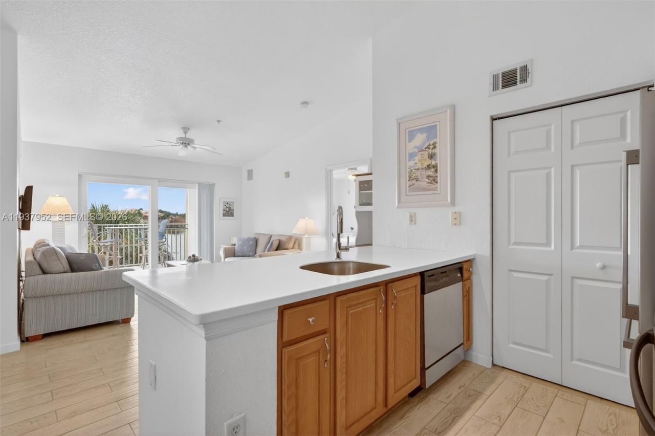 221 SW Palm Dr , Unit 306, Port Saint Lucie, FL 34986 Photo