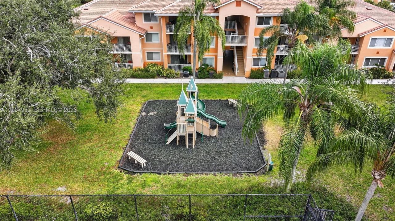 221 SW Palm Dr , Unit 306, Port Saint Lucie, FL 34986 Photo