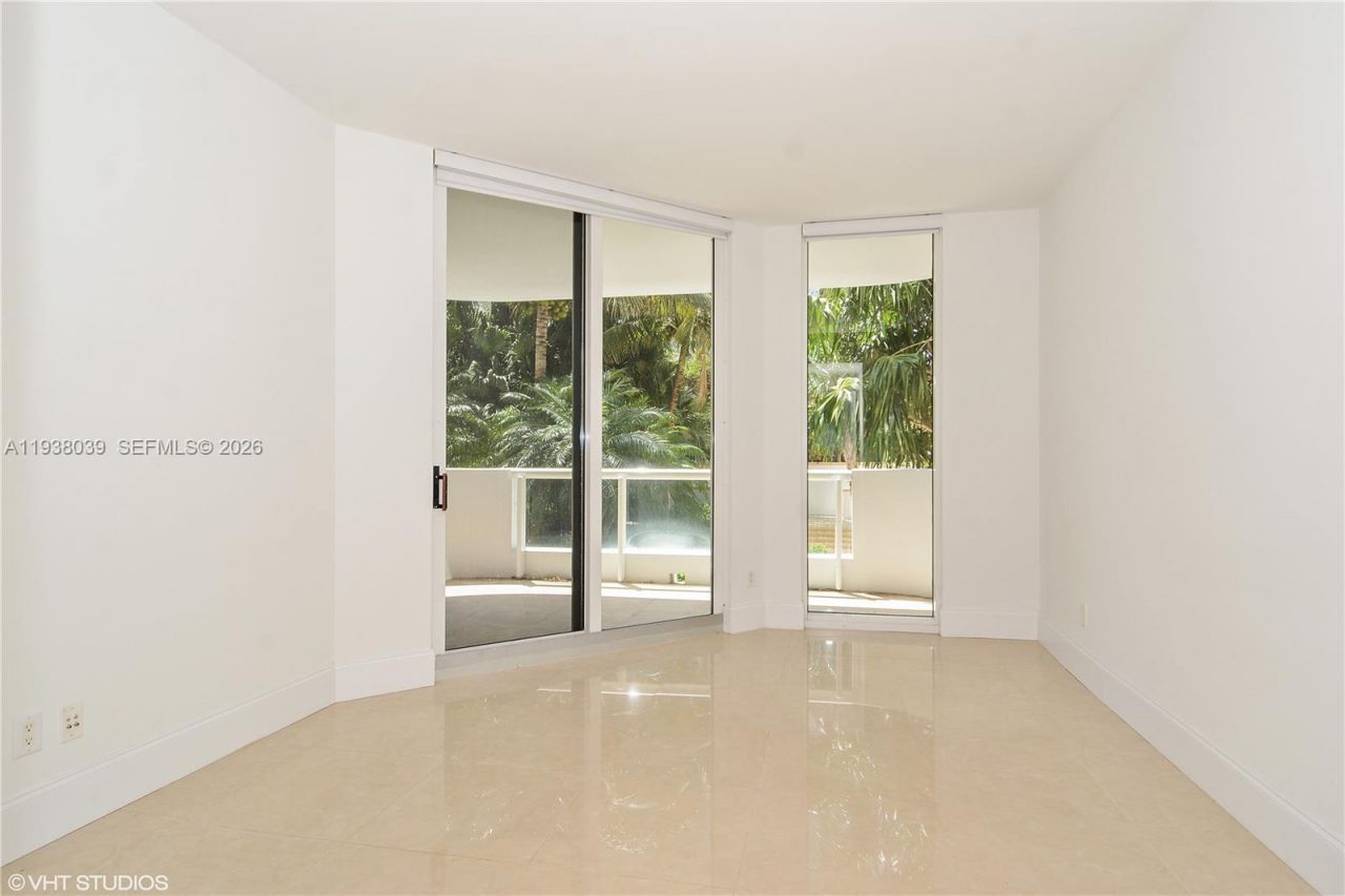 21200 Point Pl, Unit 404, Aventura, FL 33180 Photo