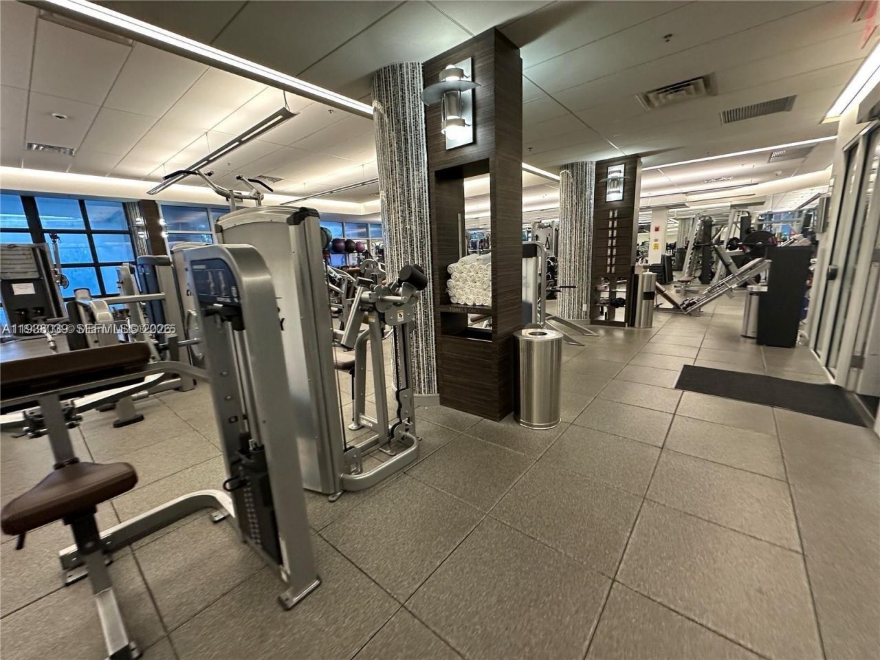 21200 Point Pl, Unit 404, Aventura, FL 33180 Photo