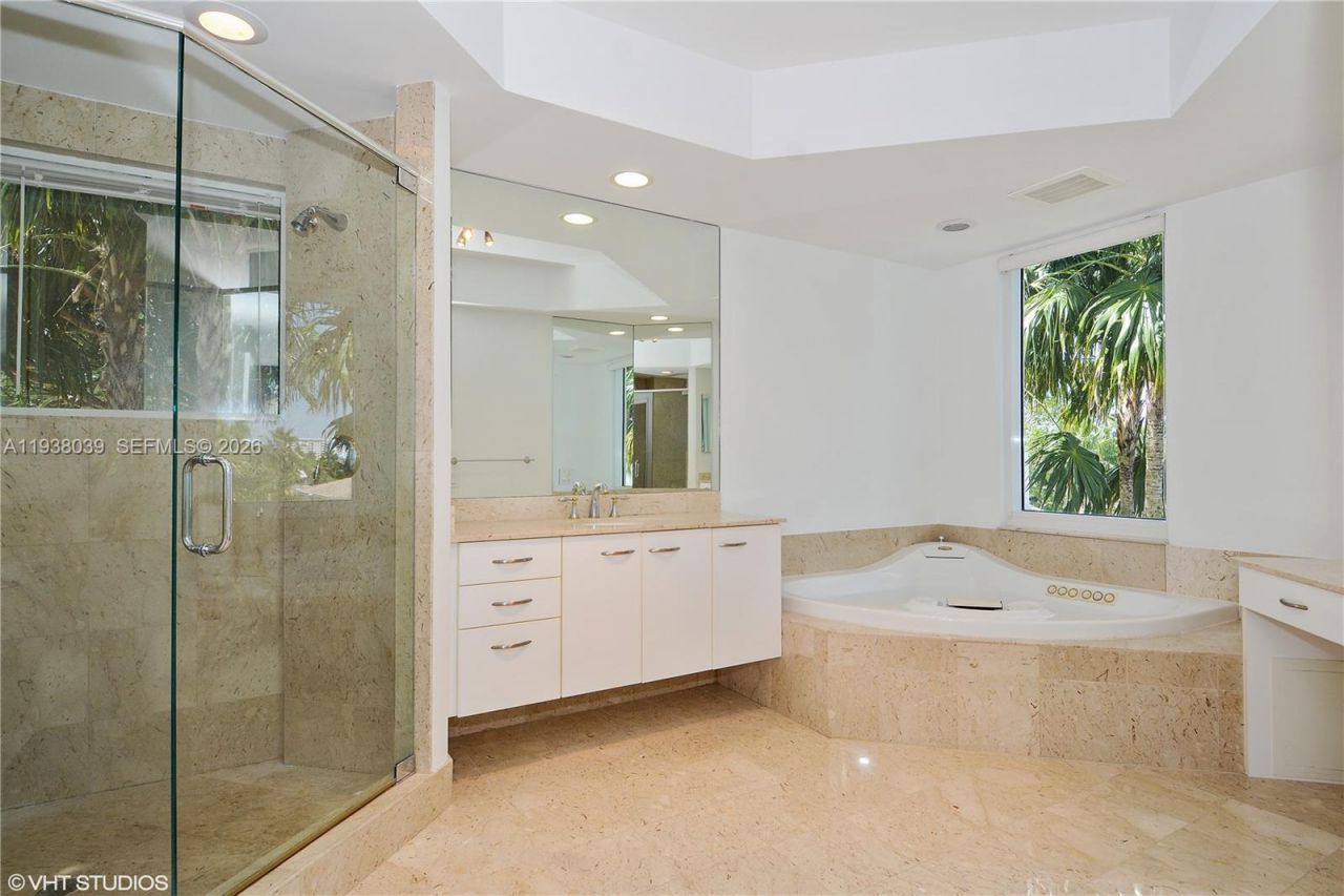 21200 Point Pl, Unit 404, Aventura, FL 33180 Photo
