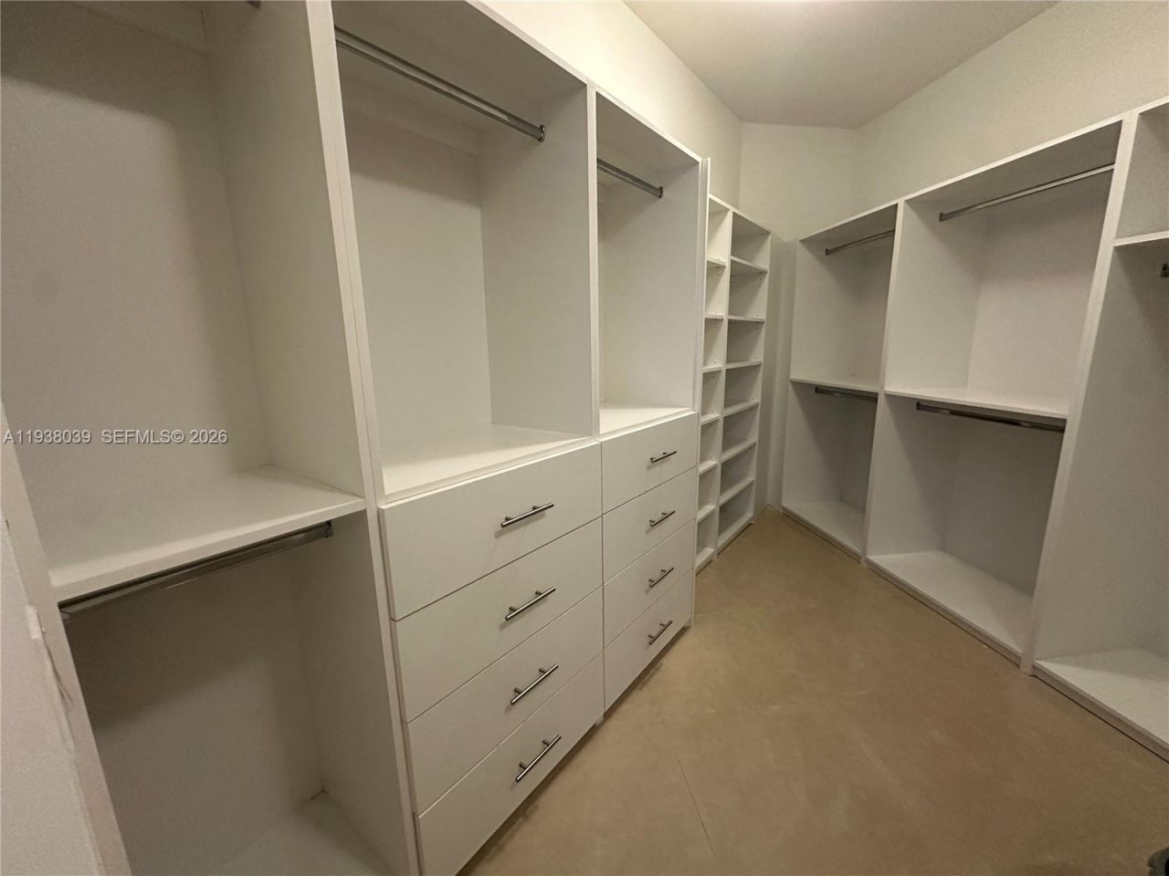 21200 Point Pl, Unit 404, Aventura, FL 33180 Photo