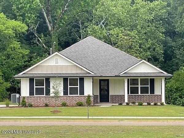 4173 W Olivia Circle, Olive Branch, MS 38654