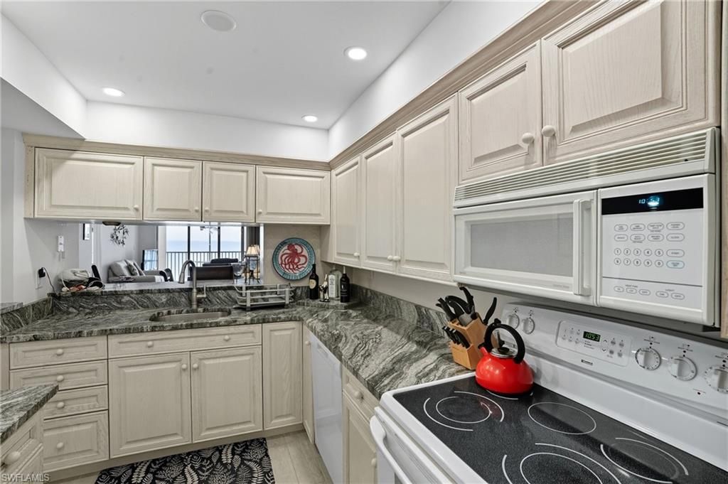 25900 Hickory Blvd, Unit 305, Bonita Springs, FL 34134 Photo