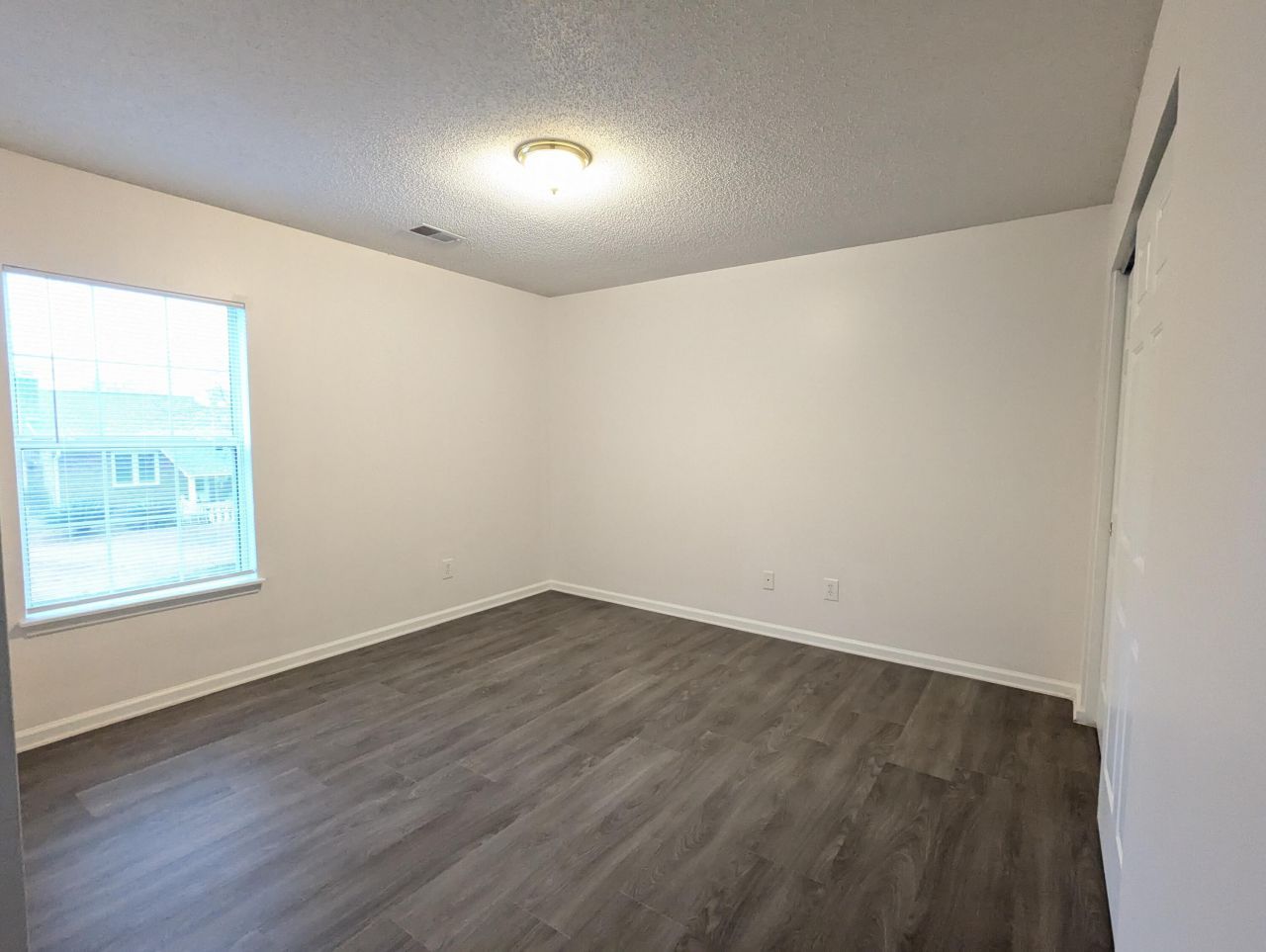 2452 Melville Road Photo 14