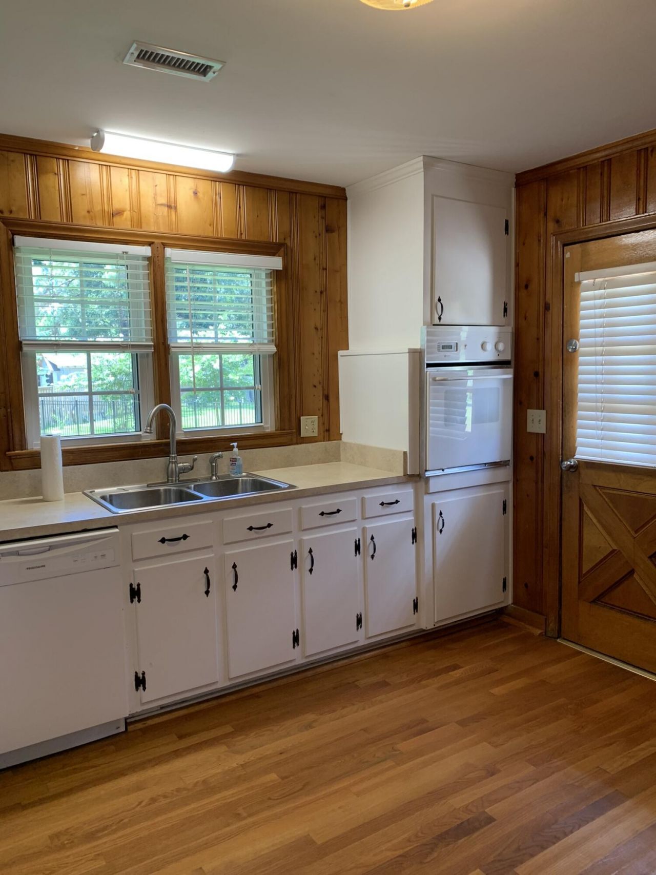 1083 Fort Sumter Dr. Photo 31