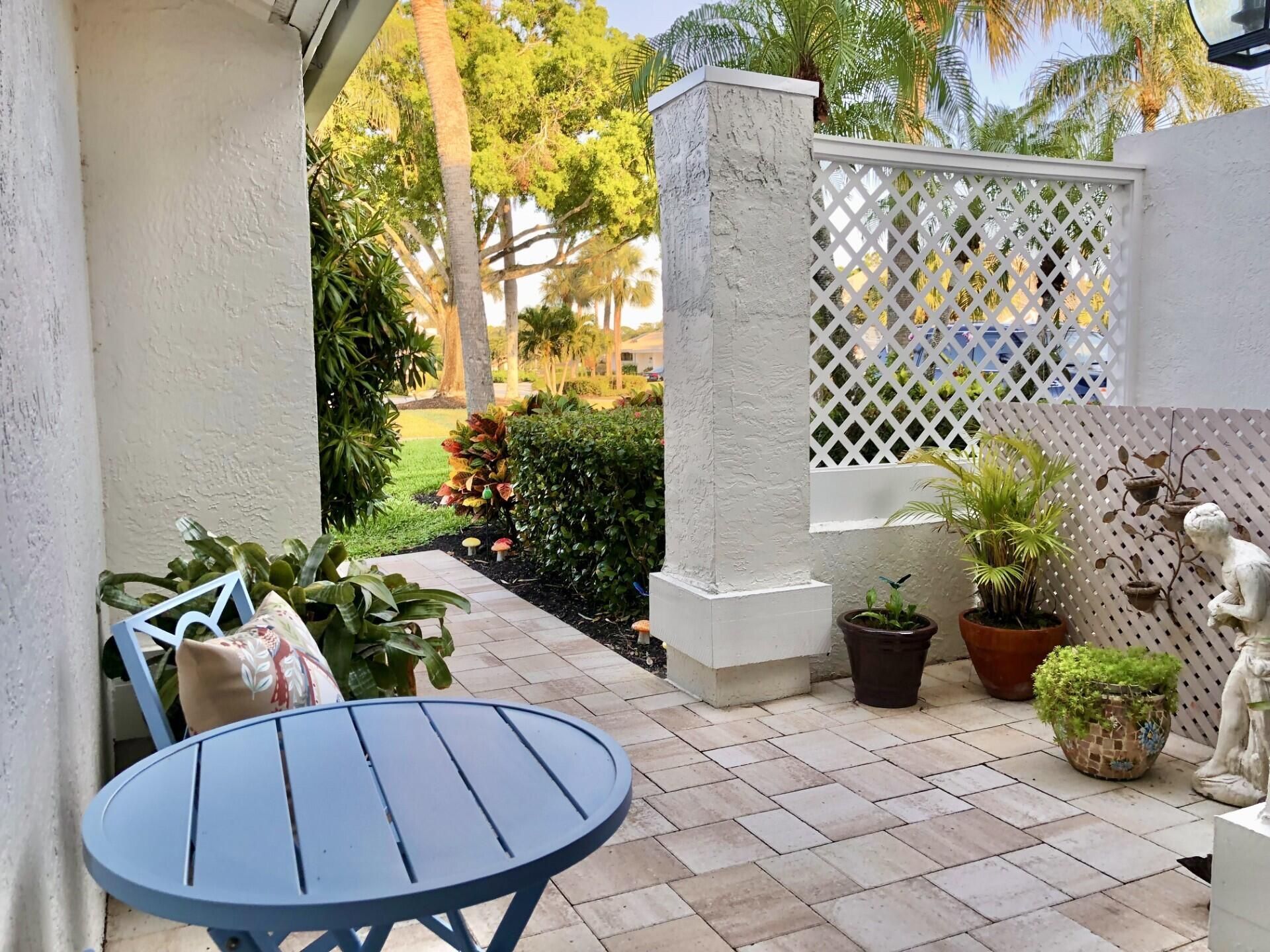 5661 SE Foxcross Place, Stuart, FL 34997 Photo