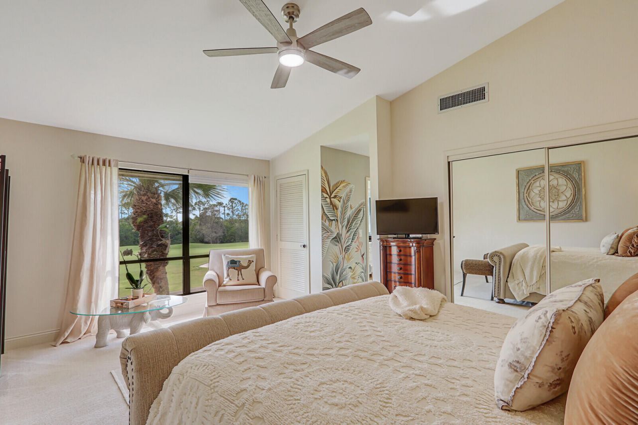 5661 SE Foxcross Place, Stuart, FL 34997 Photo