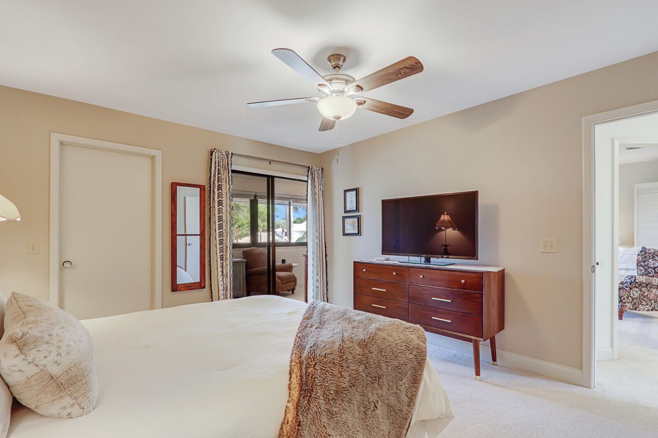 5661 SE Foxcross Place, Stuart, FL 34997 Photo