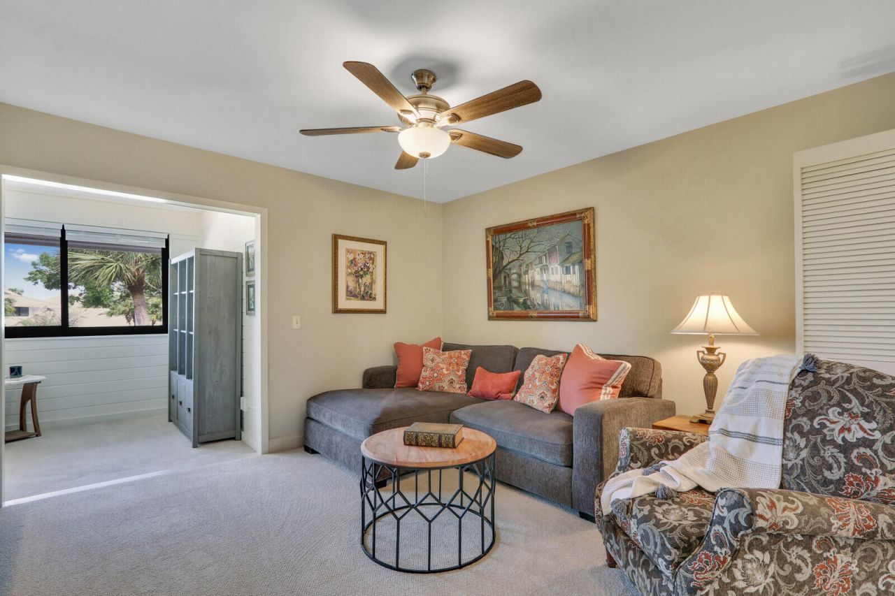 5661 SE Foxcross Place, Stuart, FL 34997 Photo