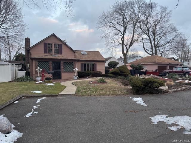 11 Hatcher Court, Amityville, NY 11701 Main Photo