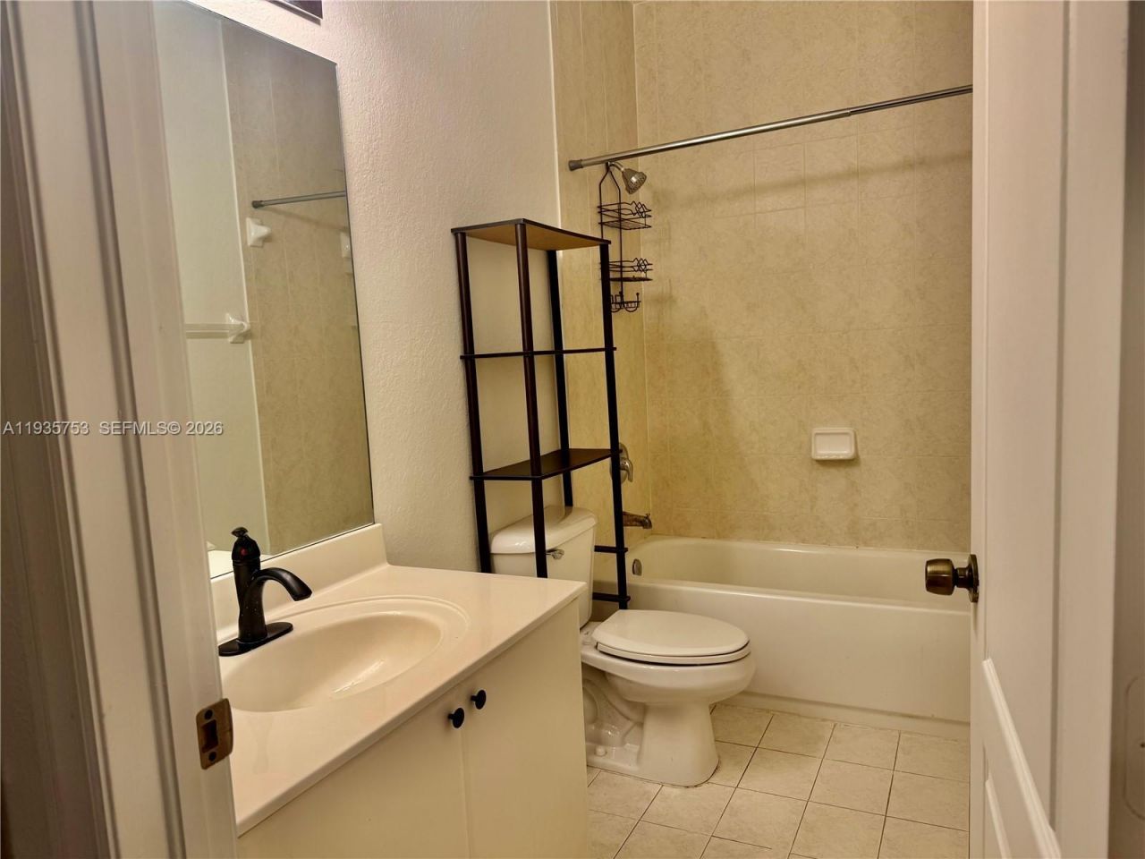 1692 SE 29th Ct, Unit 201, Homestead, FL 33035 Photo